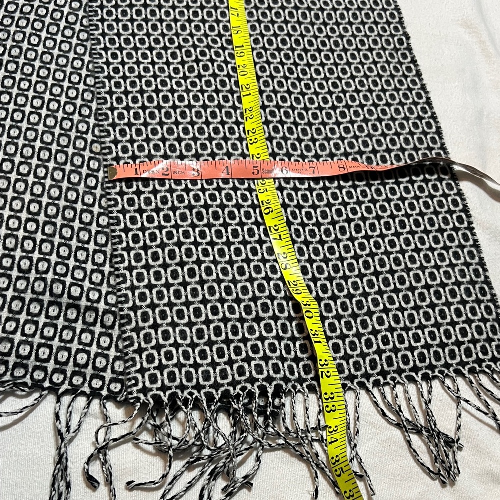 Aldo Black and White Oval Geometric Scarf - Picture 3 of 3